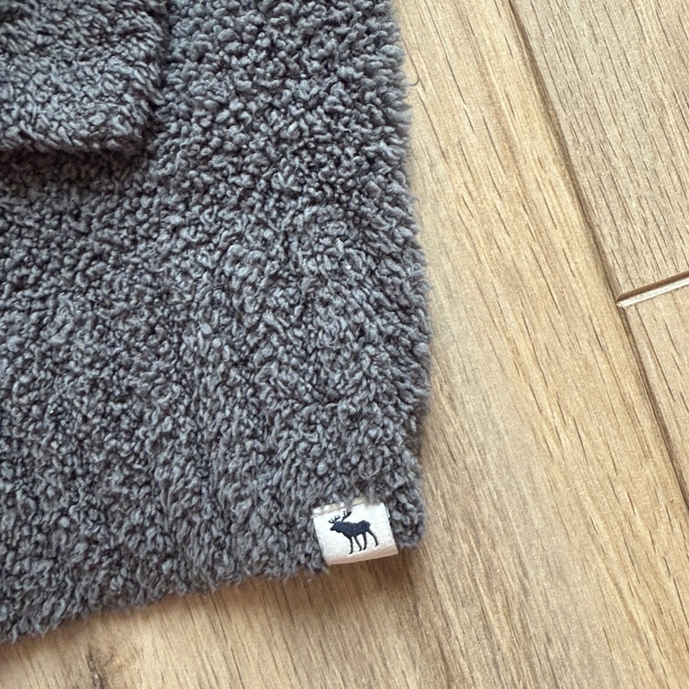 ABERCROMBIE KIDS Long Sleeve Sherpa Grey Soft Fuzzy Open Cardigan Sweater - Picture 3 of 3